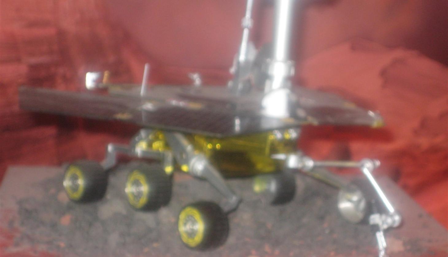 Curiosity Robot Model