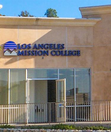 Building in Sunland-Tujunga with Los Angeles Mission College signage